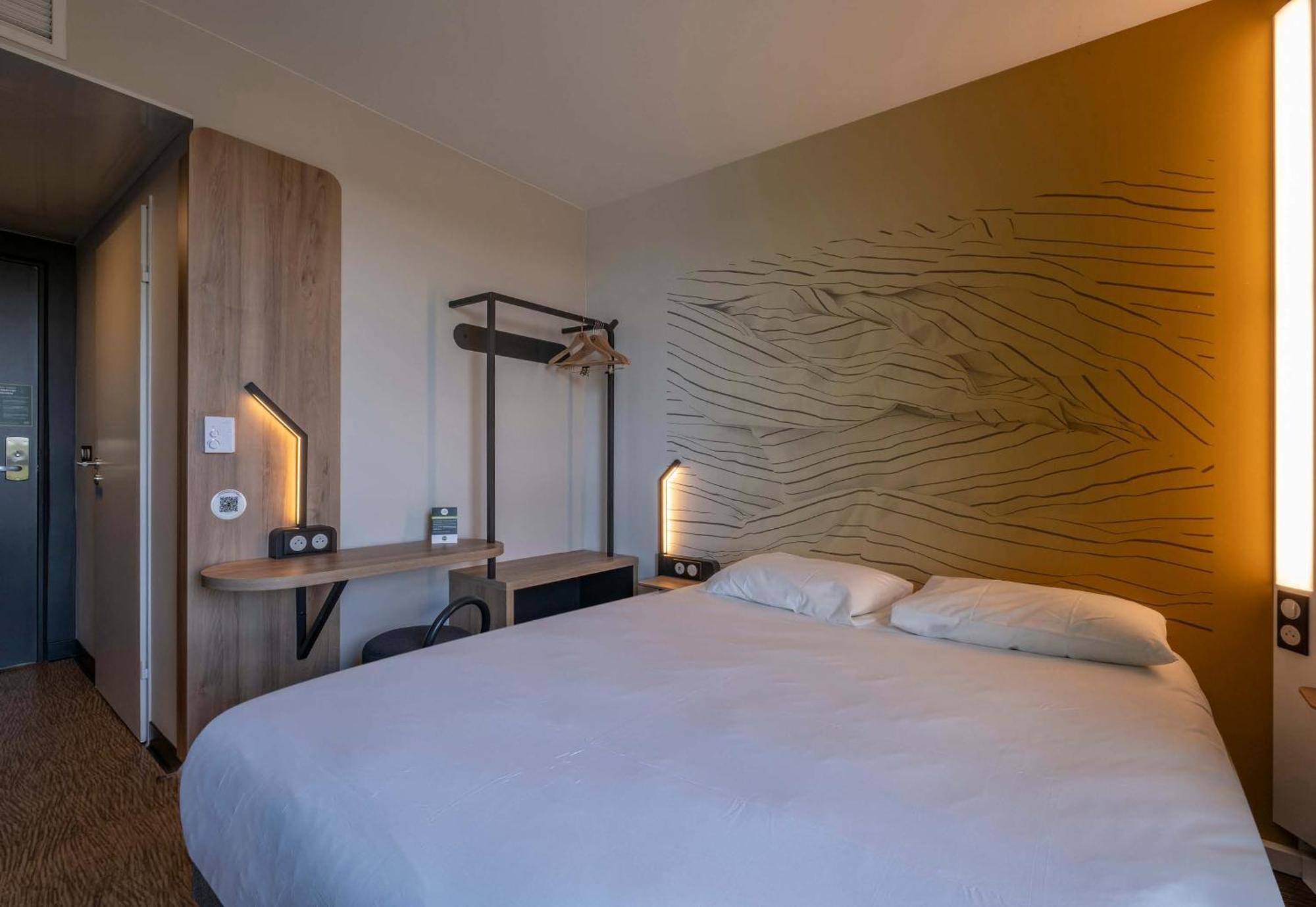 B&B Hotel Saintes Zewnętrze zdjęcie