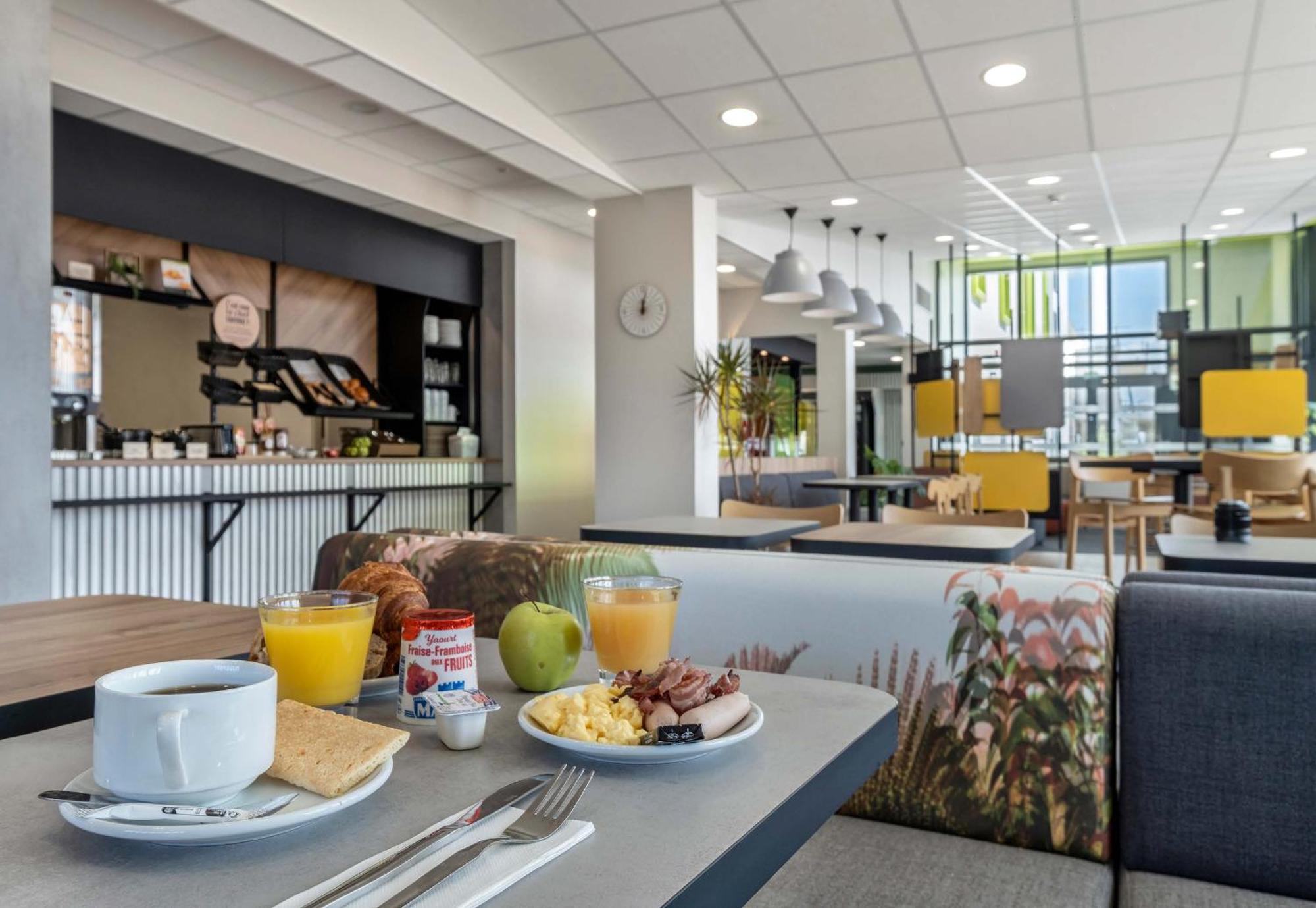 B&B Hotel Saintes Zewnętrze zdjęcie